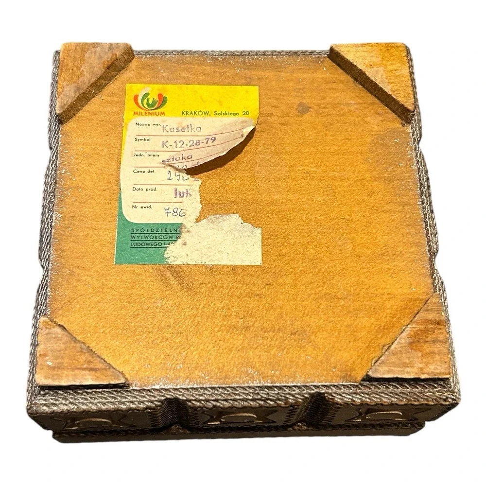 Hand Carved Painted Wooden Hinged‎ Box Made in Poland No Key